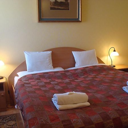 Hotel Arany Trofea Эгер Экстерьер фото